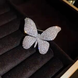 Broche Borboleta Cristal Prateado